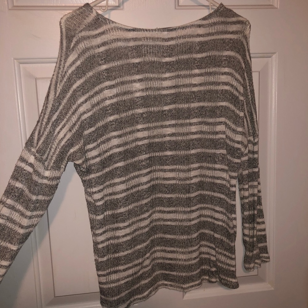 Light sweater shirt.